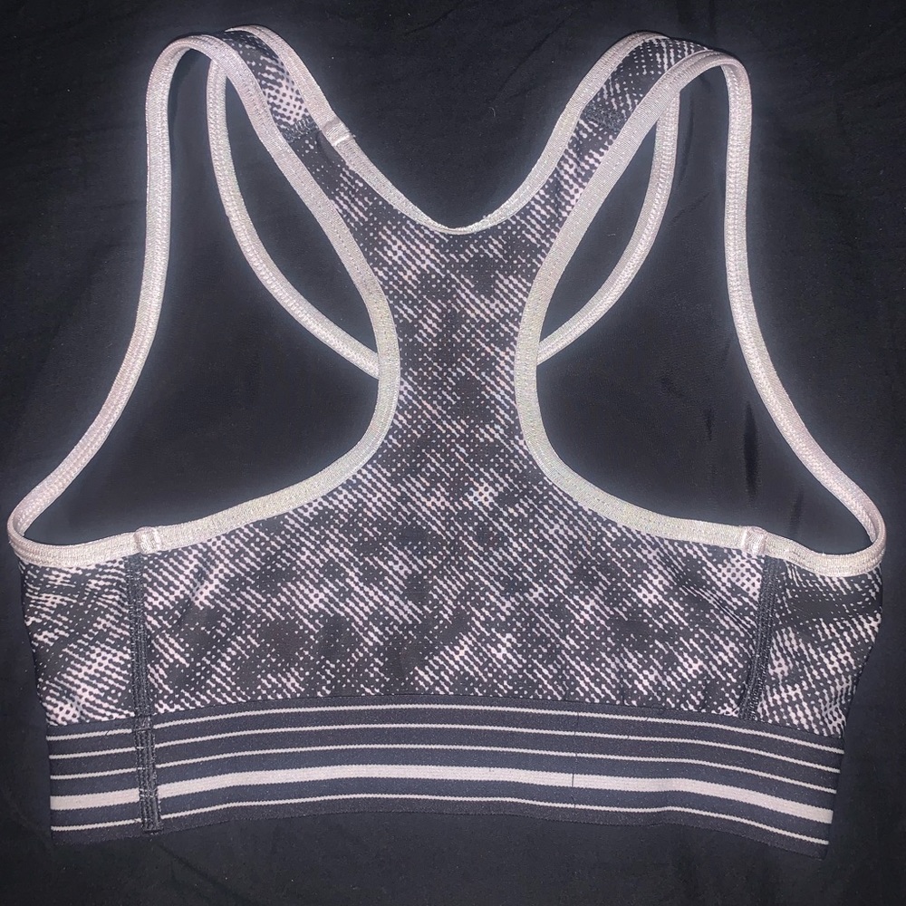 Under Armour Sports Bra - Picture 2 of 3